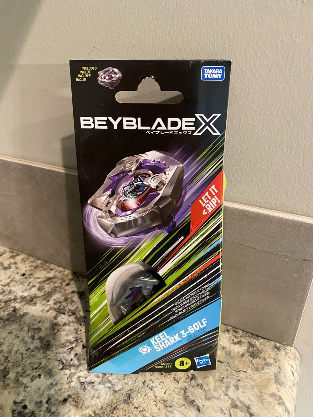 Beyblade X Keel Shark 3-60LF - Purple & Silver Top